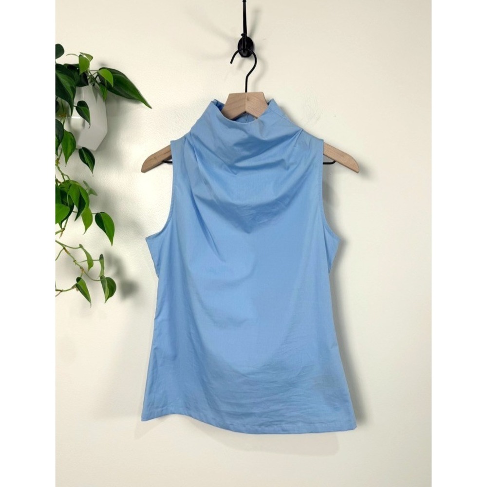 Marcella Sleeveless Mock Neck Top 100% Cotton Poplin XS Blue Fitted Quiet Luxury